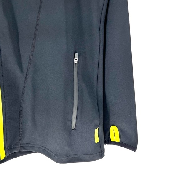 Ashton Martin Men's Lifestyle Tech Hoody with Crypto.com Logo - Picture 6 of 8